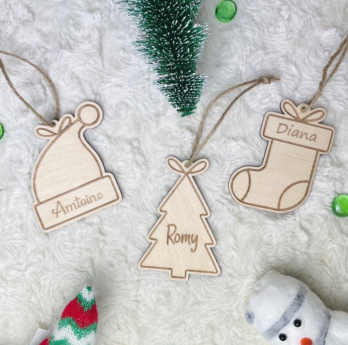 Chaussette De Noël en bois| Boule de Noël en bois | Boule personnalisée | Cadeau Noël personnalisé | Decoration Sapin Noel | Boule Noël