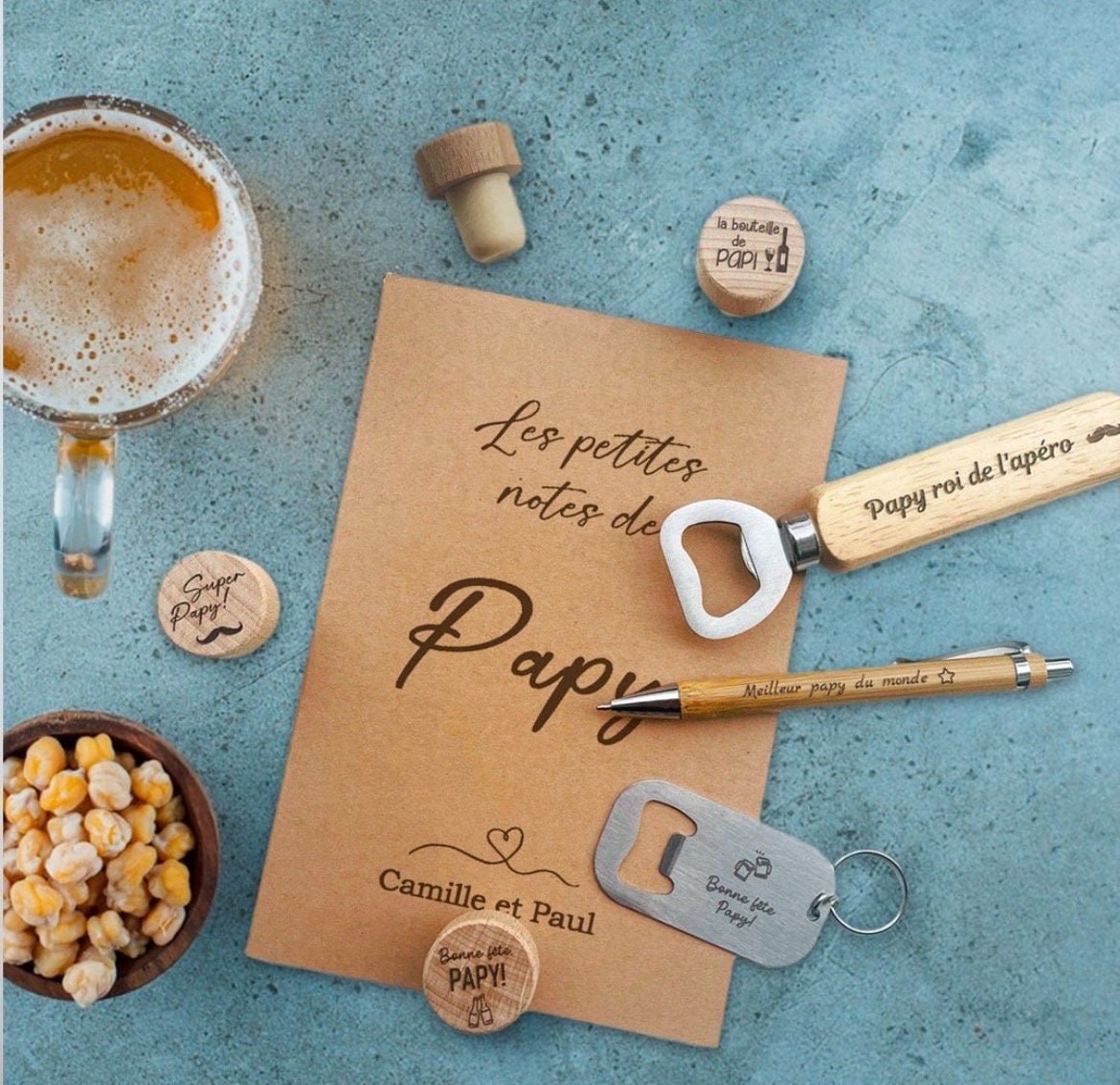 Coffret Cadeau en bois Personnalisé Fête des Pères/Papi/Parrain; Décapsuleur, sous-verre, porte clé, bouchon gravee