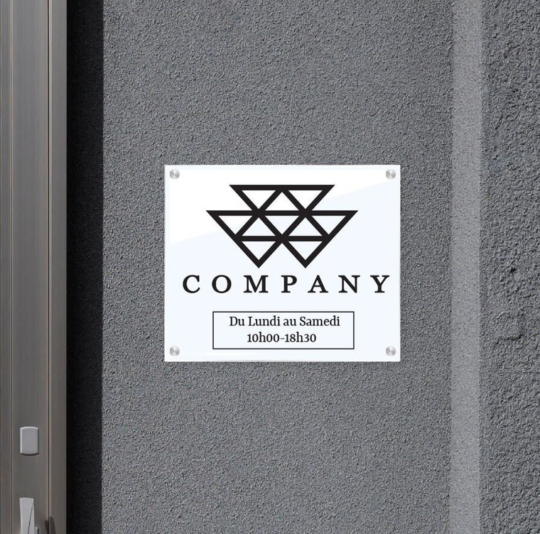 Plexiglas-Schild mit Firmennamen und -LOGO weiß "Öffnungszeiten"