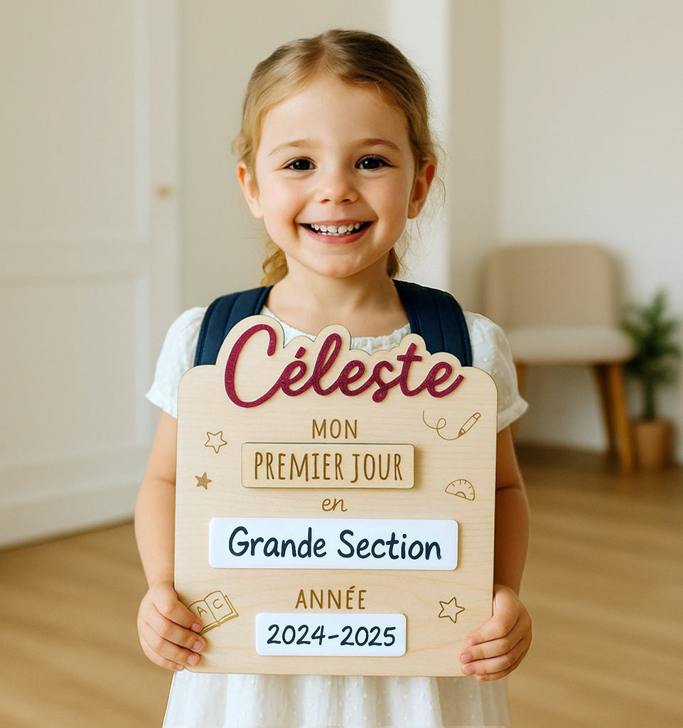Plaque souvenir personnalisée en bois pour le premier et le dernier jour d'école avec prénom, classe et année scolaire.